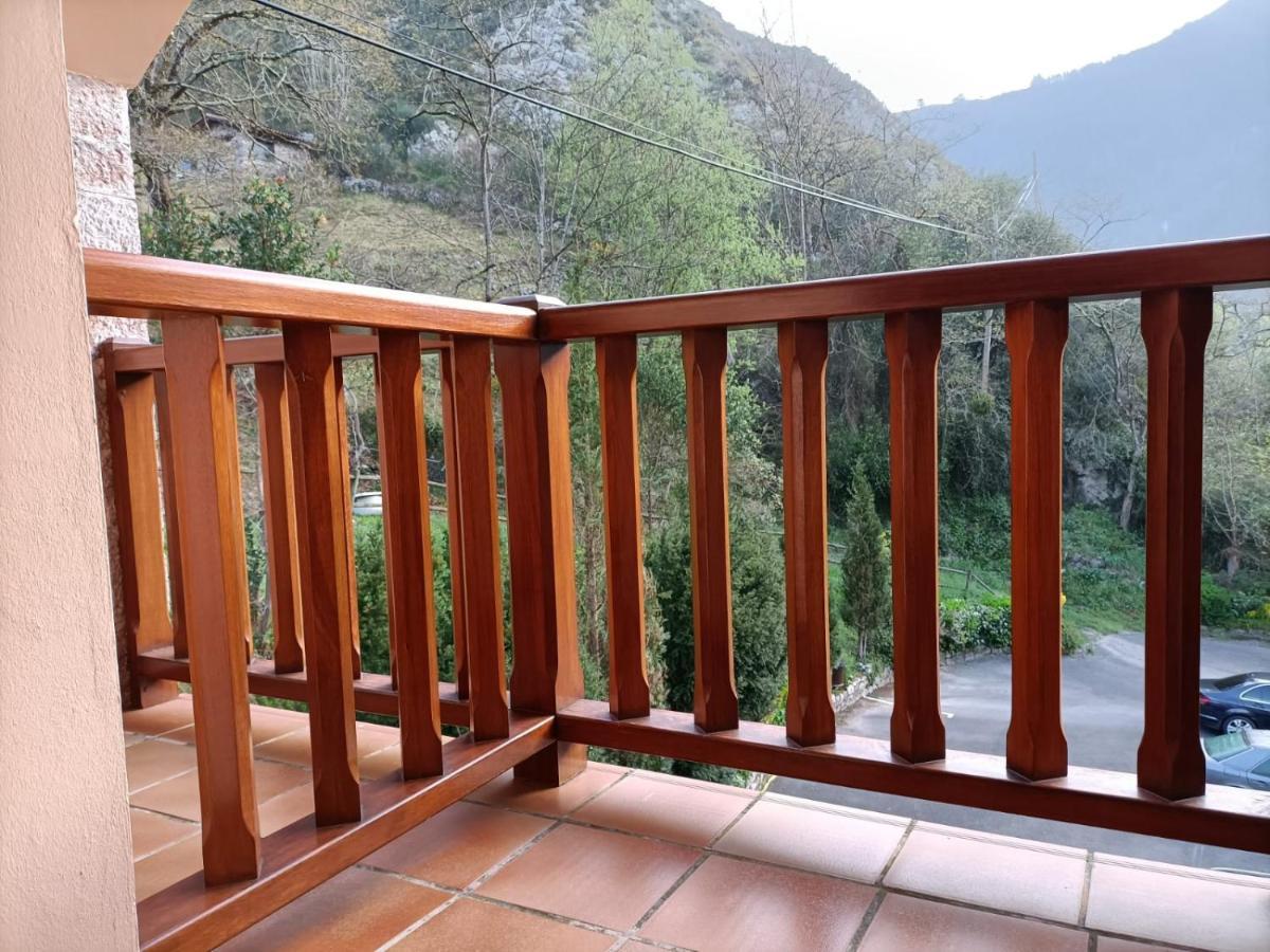 La Salmonera Cangas De Onis Caño Exteriör bild